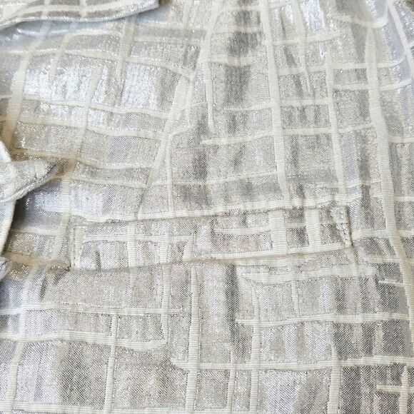 Lerario Beatriz Silver Metallic & White Capped Sleeve Abstract Print Vest Blouse - Picture 4 of 12